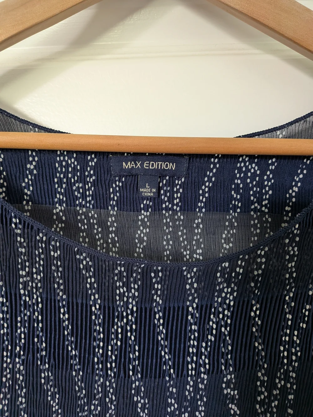 Navy Printed Cap-Sleeve Dress with Coral Hem - Picture 2 of 9
